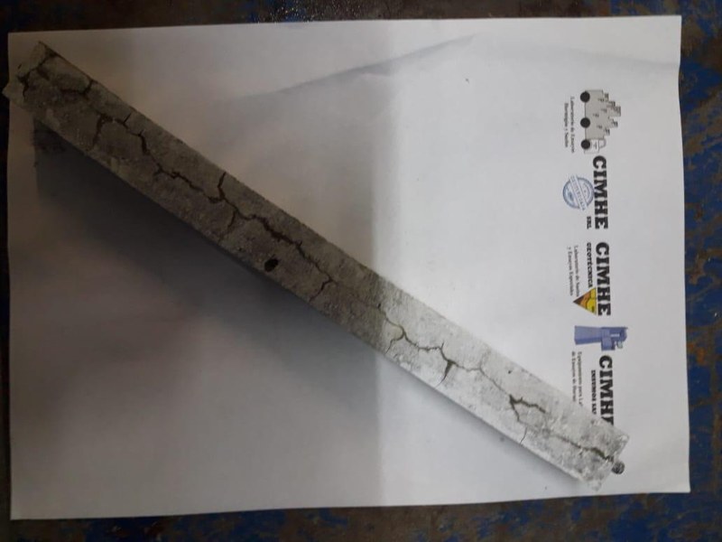 Amostra metalica para ensaio